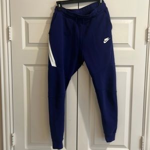 Nike tech fleece joggers